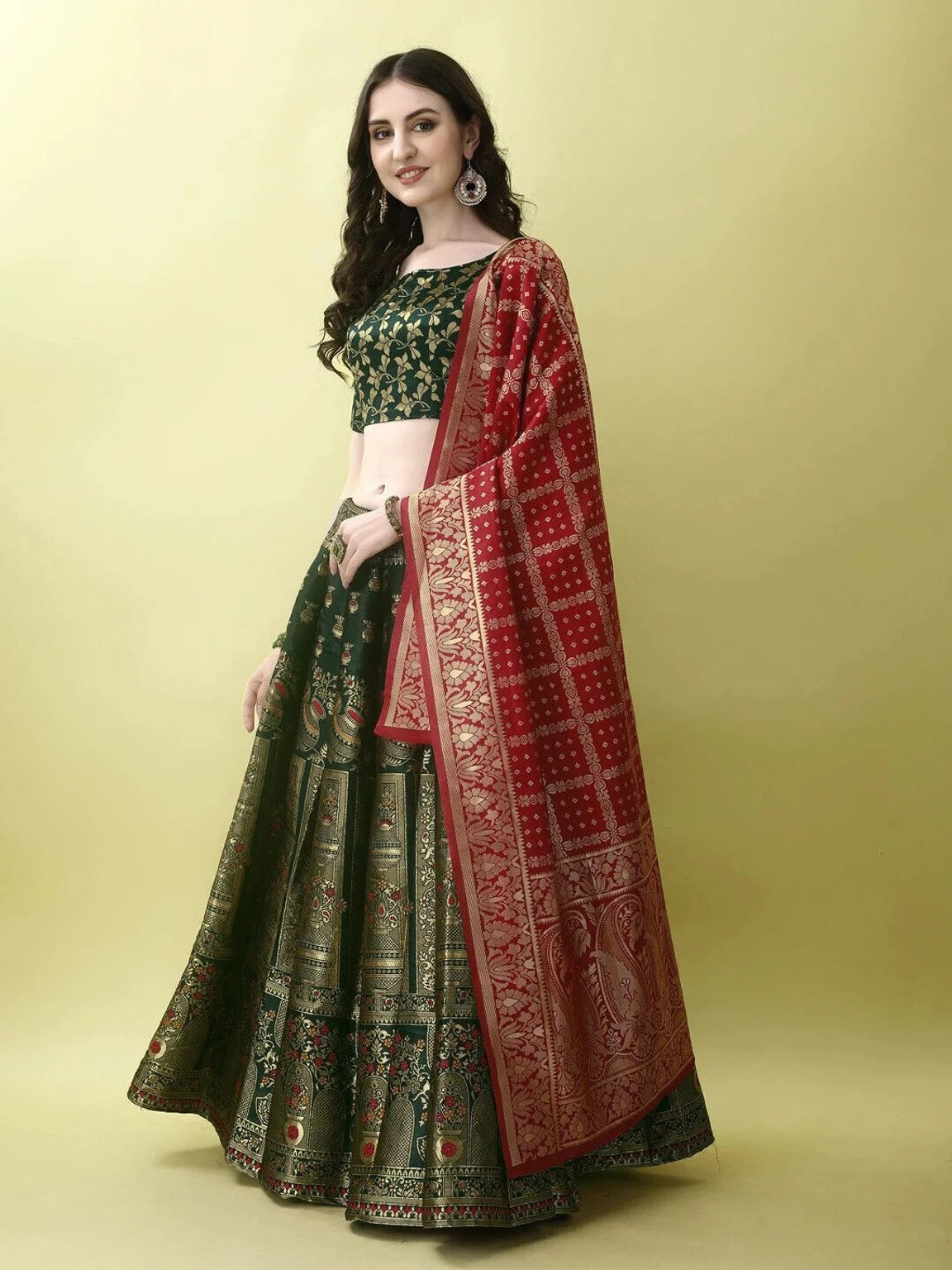 Bandhani Semi Stitched Lehenga Choli (Green, Red)